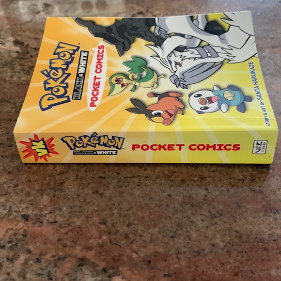 COPY - Pokémon Pocket Comics Mini Book - Picture 2 of 8